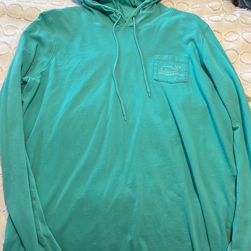 Vineyard Vines pullover hoodie